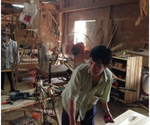 LÊ KHẮC KHAM  NGƯỜI THỢ GIỎI NGHỀ MỘC CỦA HUYỆN CẨM MỸ