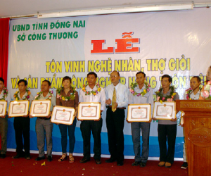 Triển khai công tác xét tặng danh hiệu  	Nghệ nhân Nhân dân- Nghệ nhân Ưu tú